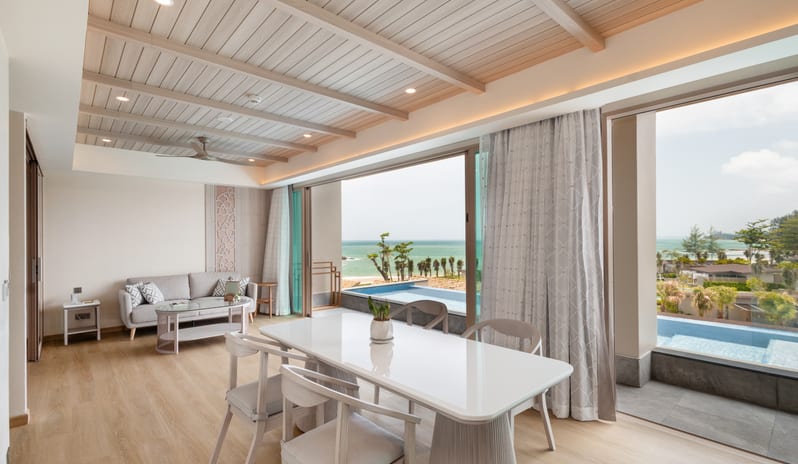 Seaview Penthouse Family Pool Suite Dining Table